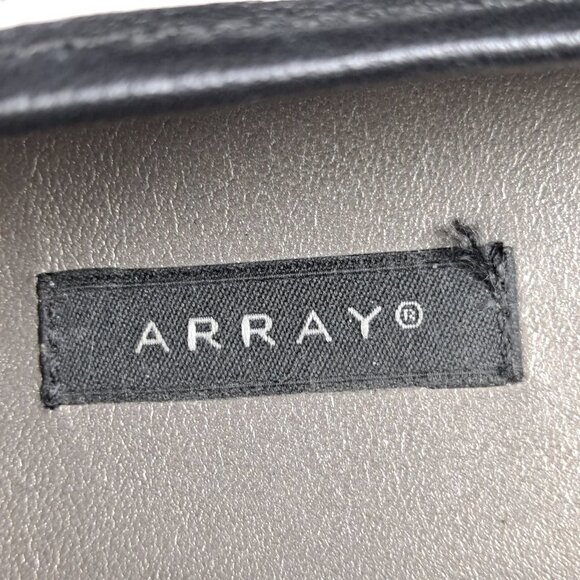 Array Size 5.5M White Leather Loafer Flats Black Trim and Bow and Tassel Detail - Picture 12 of 13